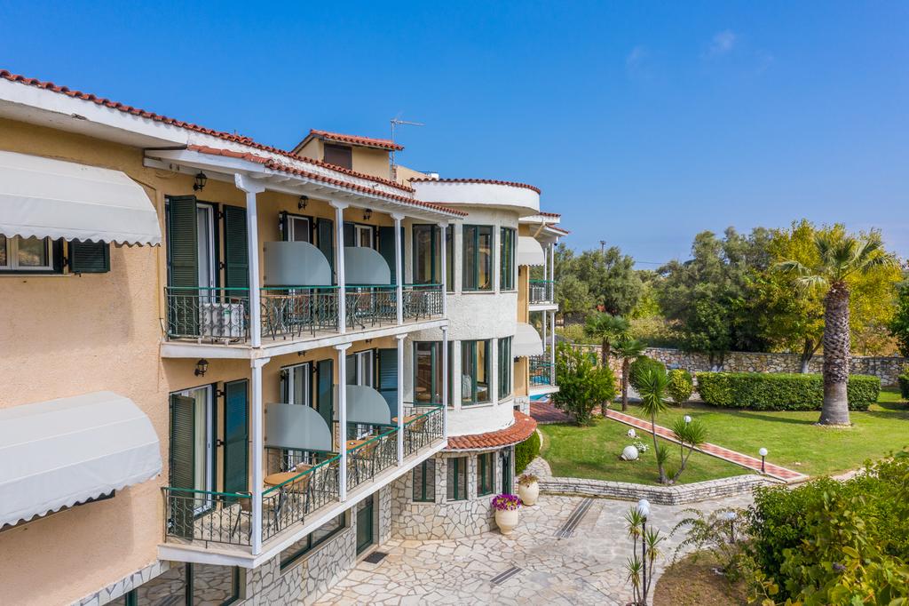 Hotel Adani 1.jpg