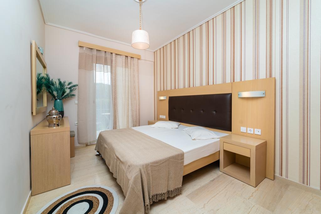 Hotel Adani double room 1.jpg