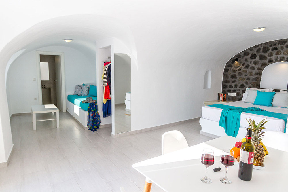 Hotel Asma Suites sea private suite 2.jpg