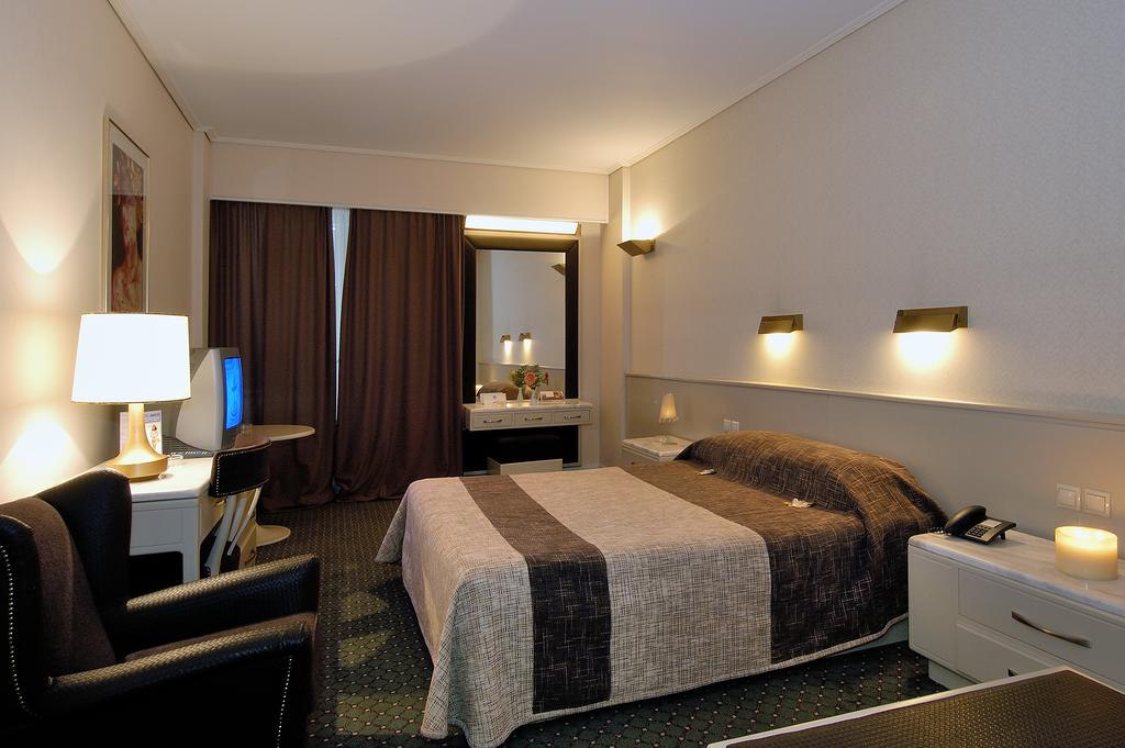 Hotel Astir Patras double room 1.jpg