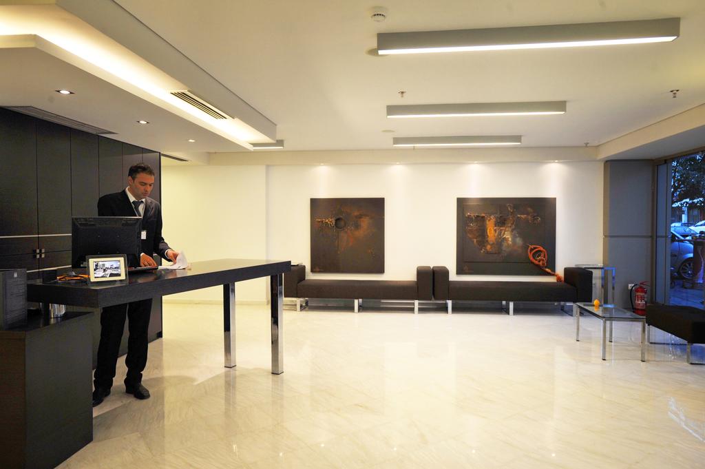 Hotel Astoria reception.jpg