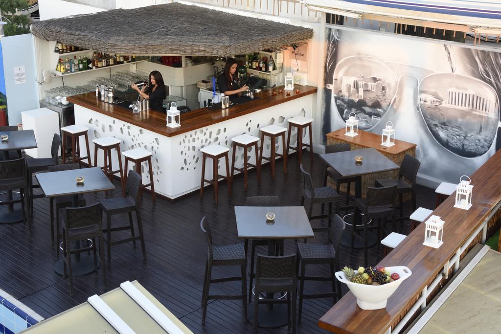 Hotel Athens Posedion sky bar.jpg