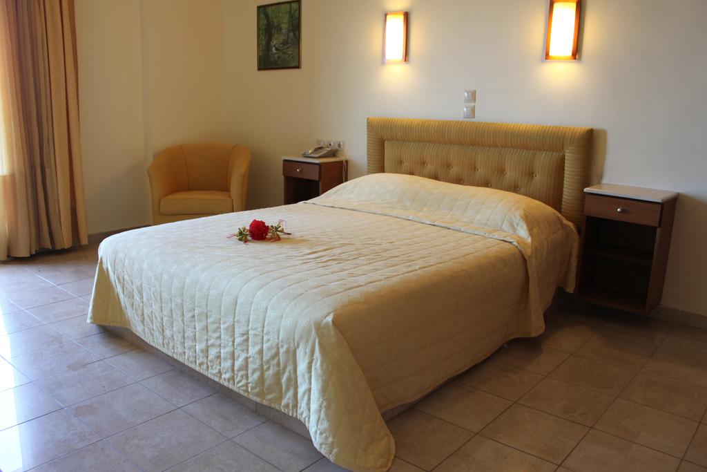 Hotel Athorama double room 1.jpg