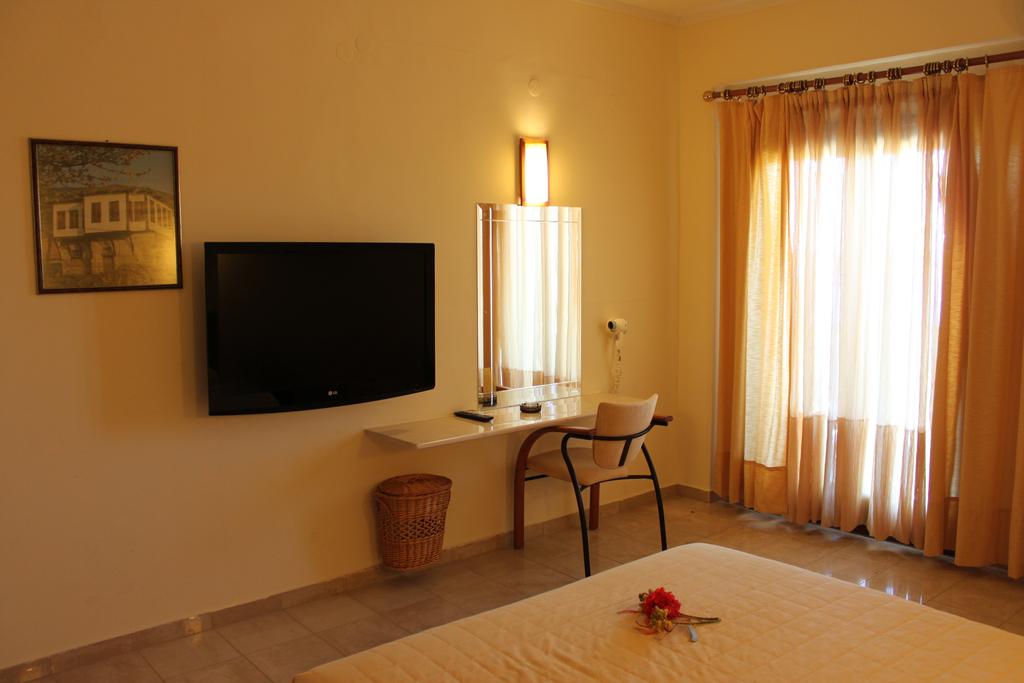 Hotel Athorama double room.jpg