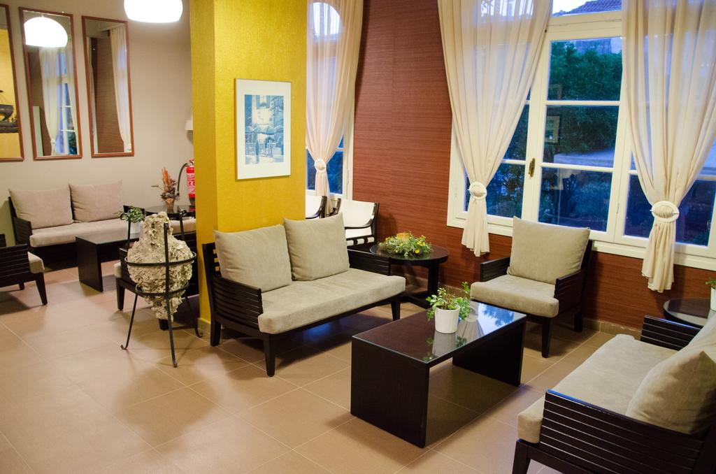 Hotel Athos lobby.jpg