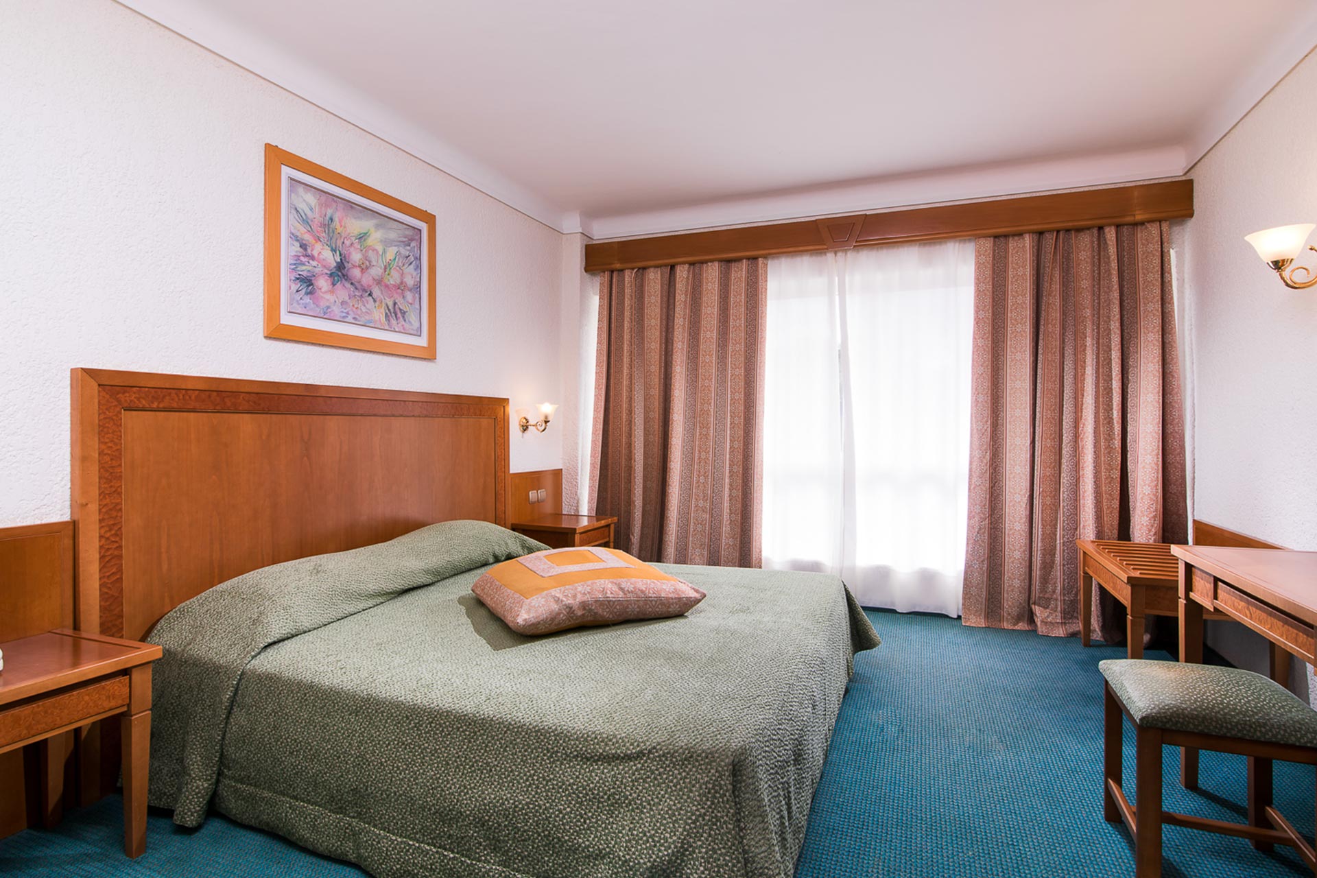 Athos Palace hotel junior suite 1.jpg