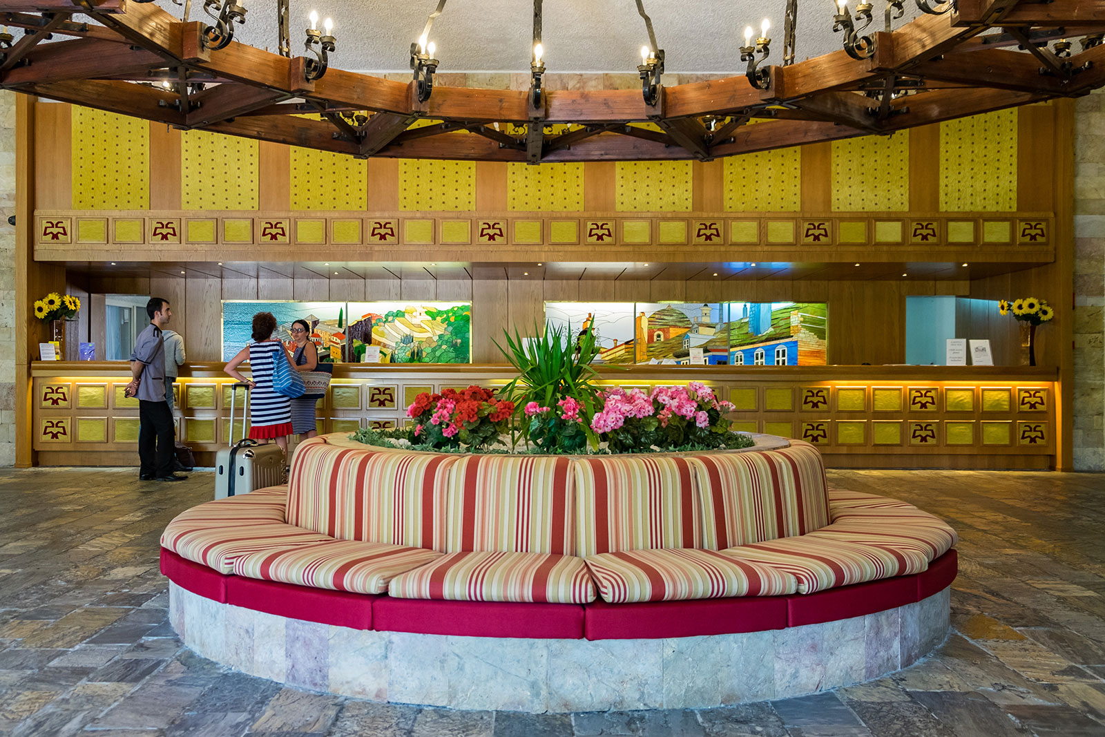 Athos Palace hotel recepcija.jpg