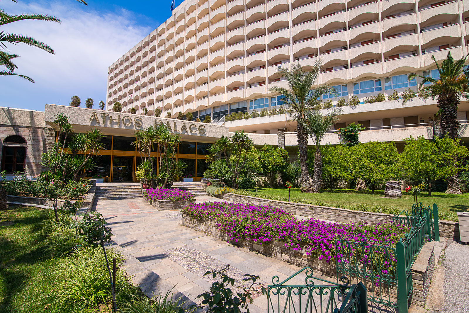 Athos Palace hotel.jpg