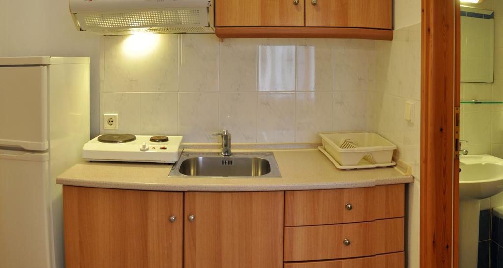 Hotel Adonis kitchen.jpg