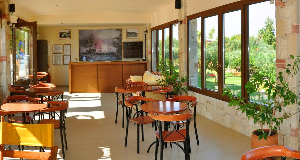 Hotel Adonis reception.jpg