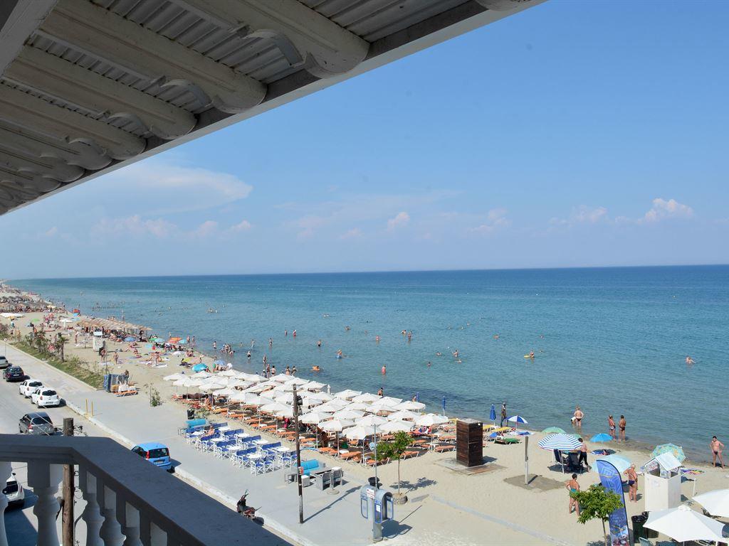 Hotel Atlantis view from balcony.jpg