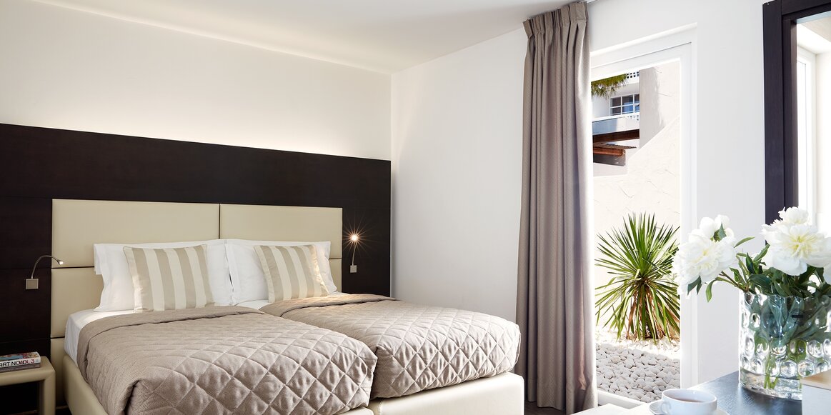 Hotel Barcelo Hydra Beach suite 1.jpg