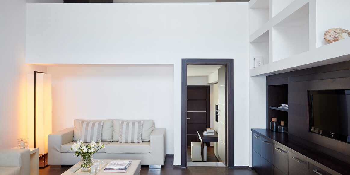 Hotel Barcelo Hydra Beach suite.jpg