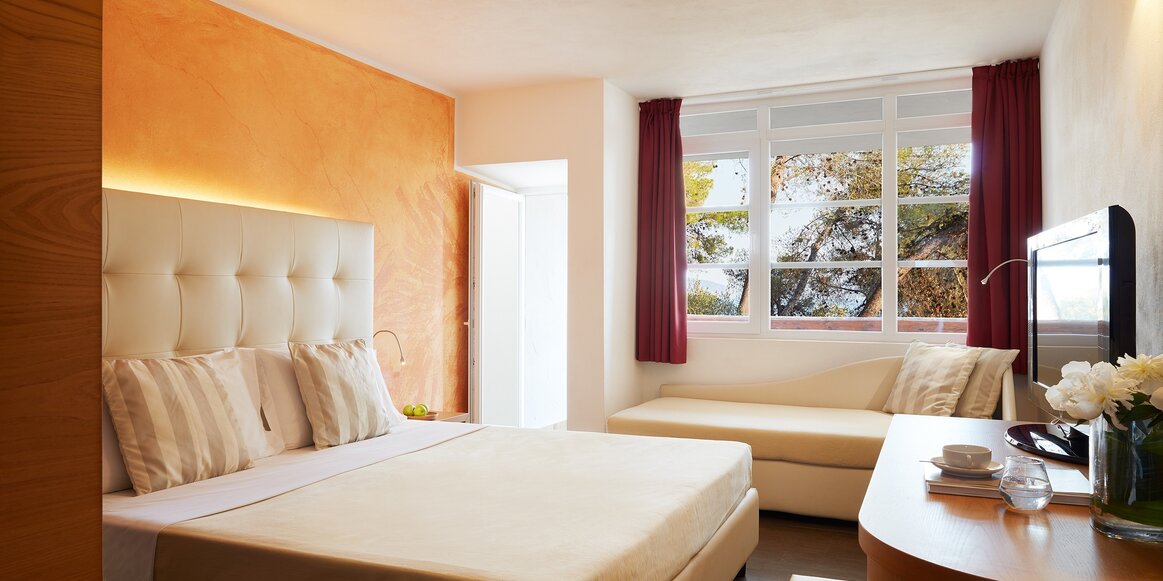 Hotel Barcelo Hydra Beach superior room.jpg