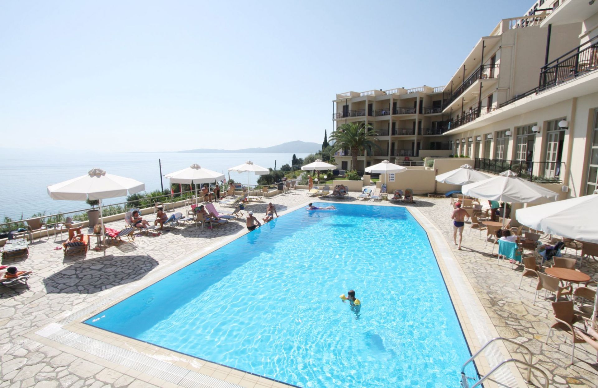 Hotel Mitsis Belvedere-Bazen.jpg