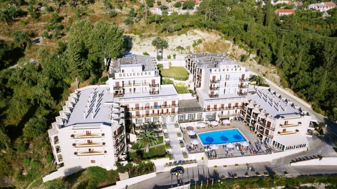 Hotel Mitsis Belvedere-Hotel spolja.jpg