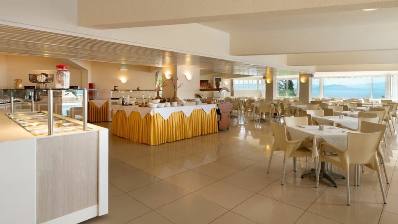 Mitsis Belvedere Hotel-Restoran.jpg