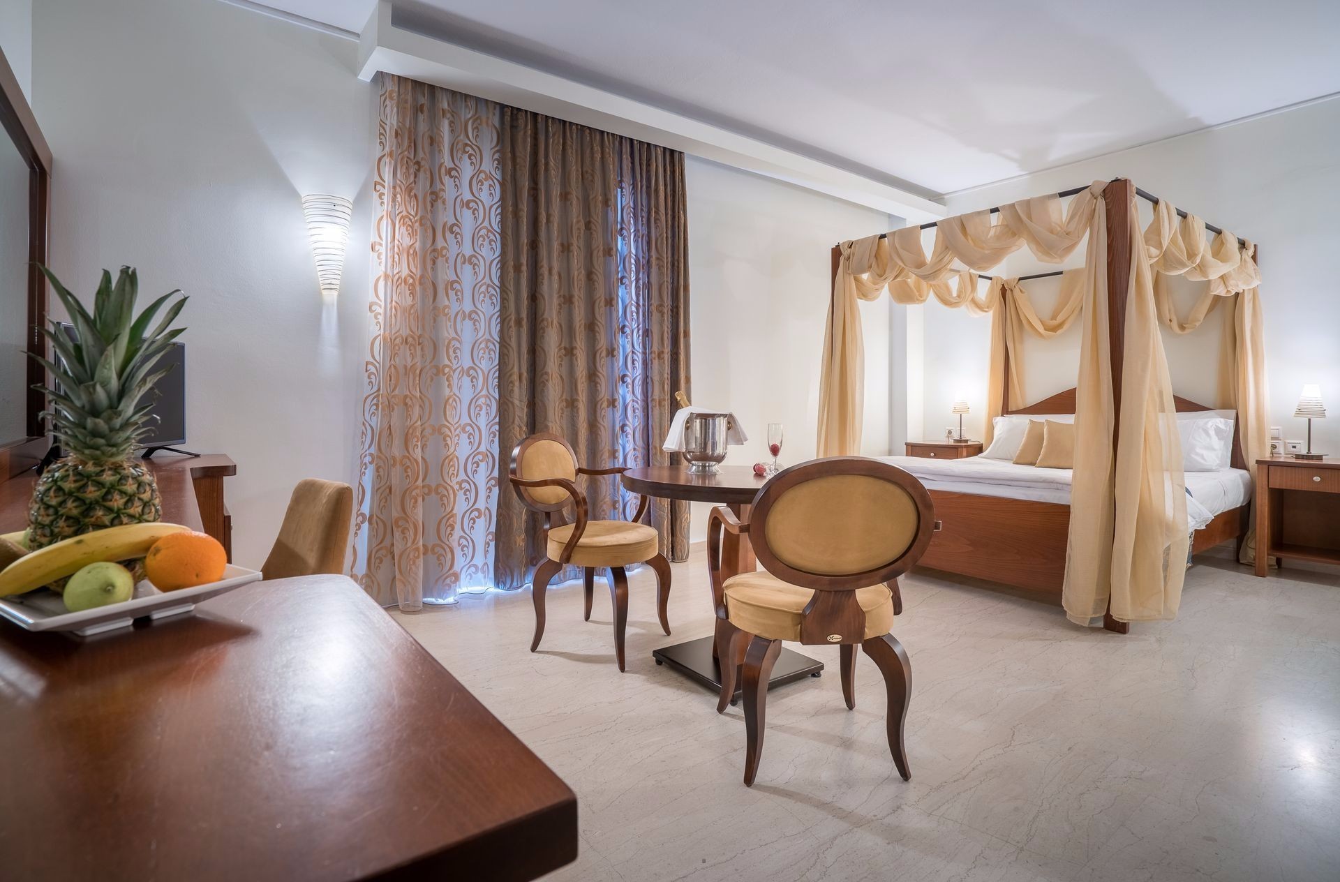 Hoel Best Western Zante Park deluxe room.jpeg
