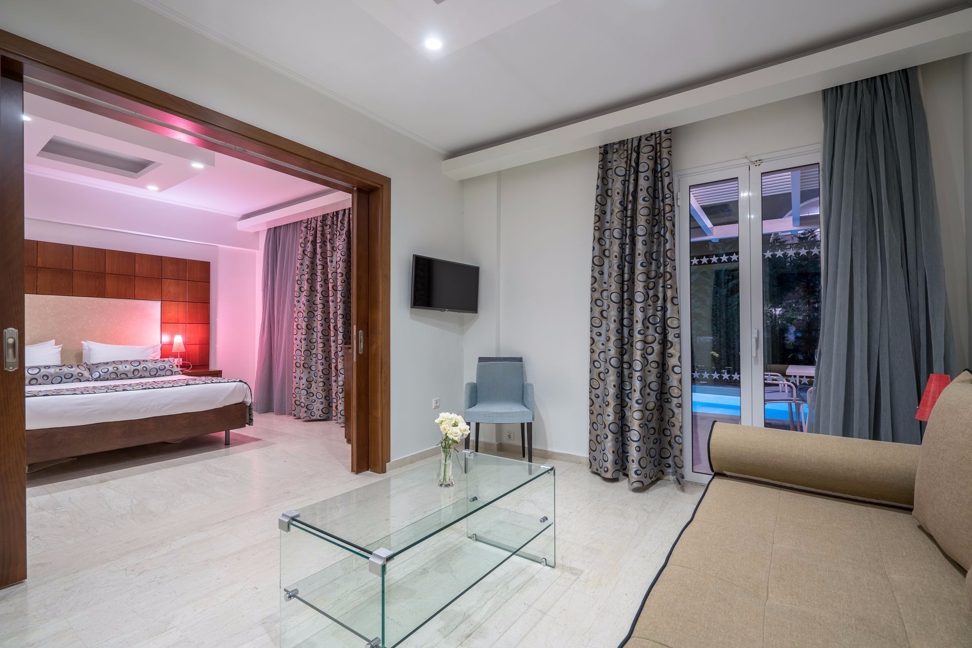 Hoel Best Western Zante Park exlusive room private pool.jpeg