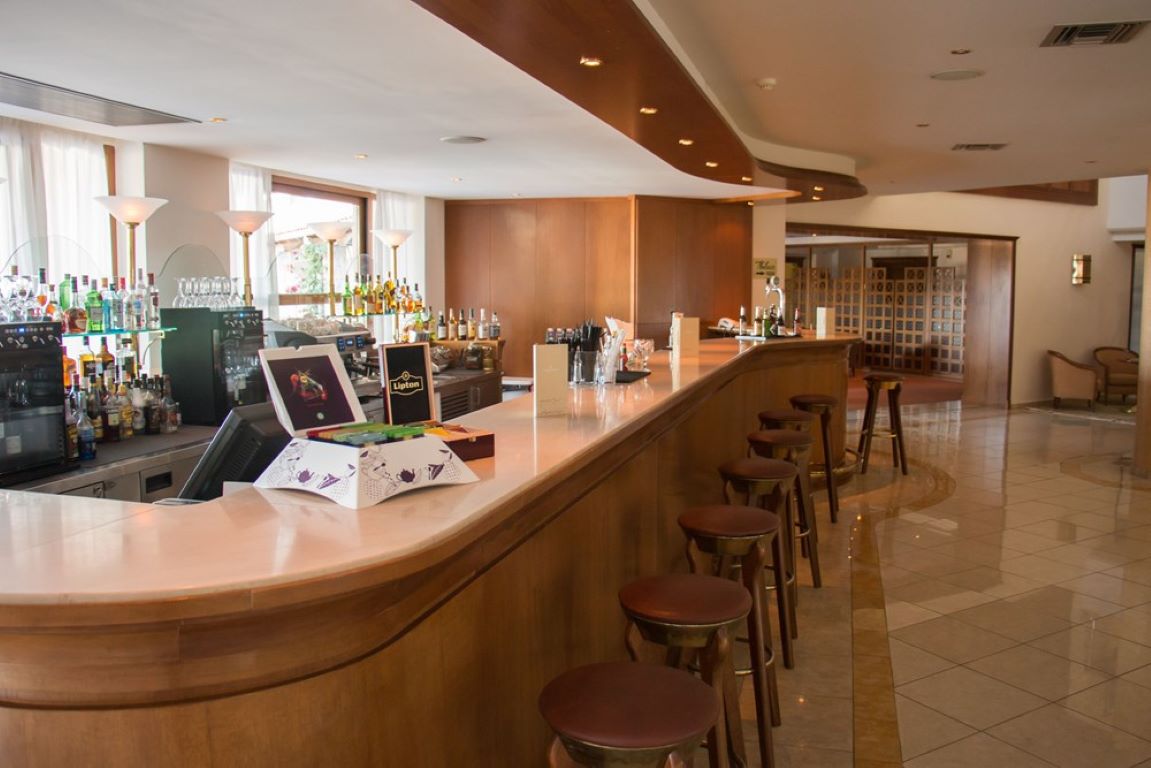 Aegean Melathron-Lobby bar.jpg