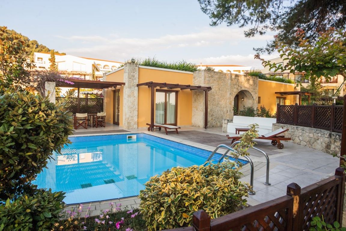 Aegean Melathron-Presidential suite.jpg