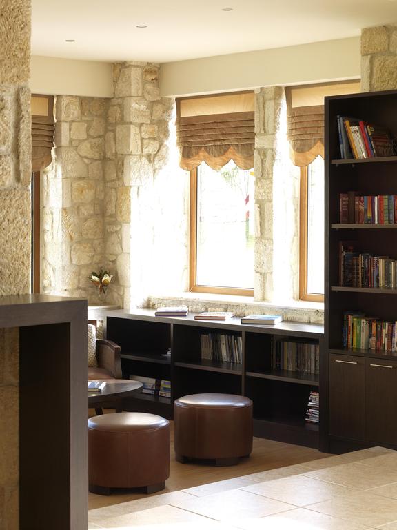 Hotel Blue Bay library.jpg