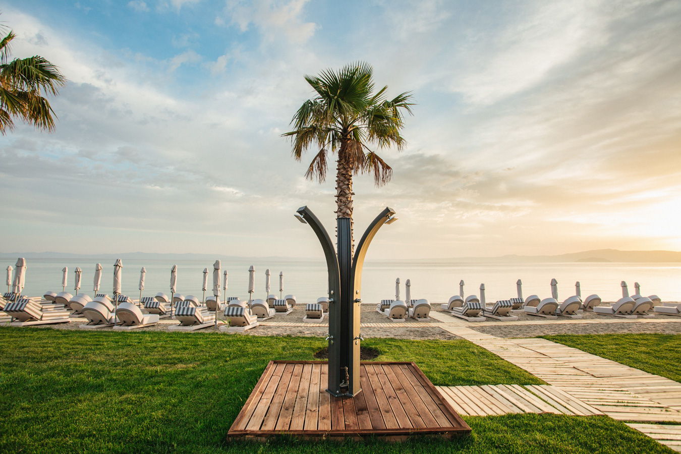 Blue Carpet Suites beach.jpg