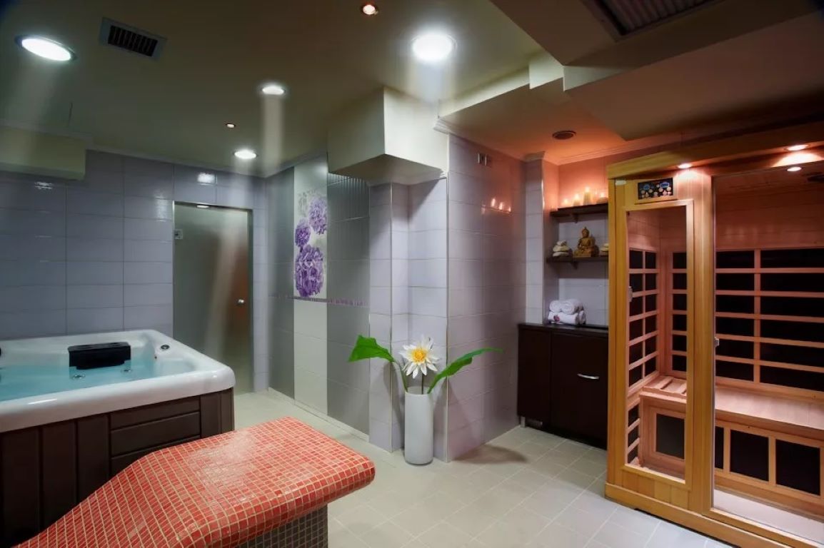 Blue Dolphin Hotel-Spa.jpg
