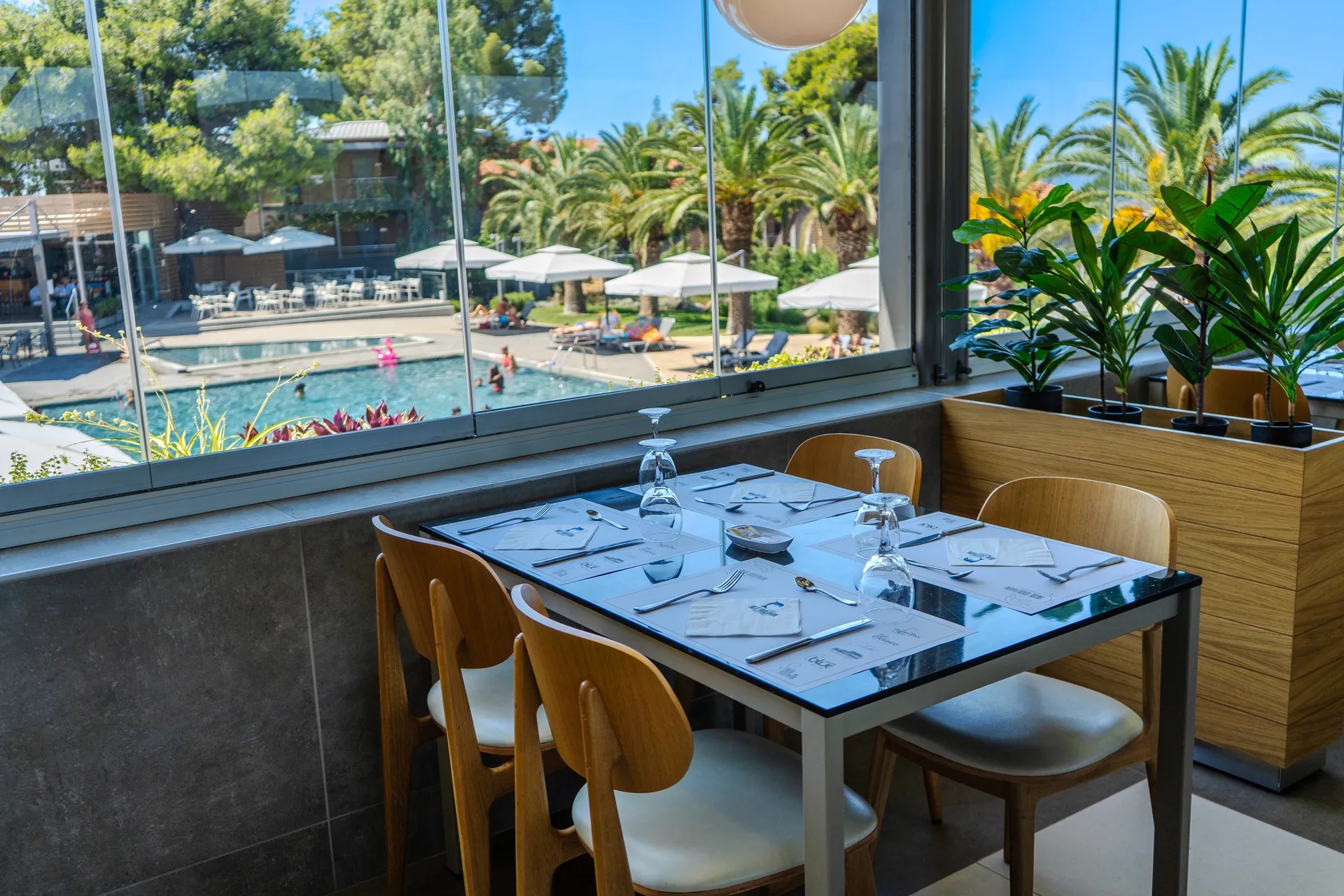 Blue Dolphin-Restoran.jpg
