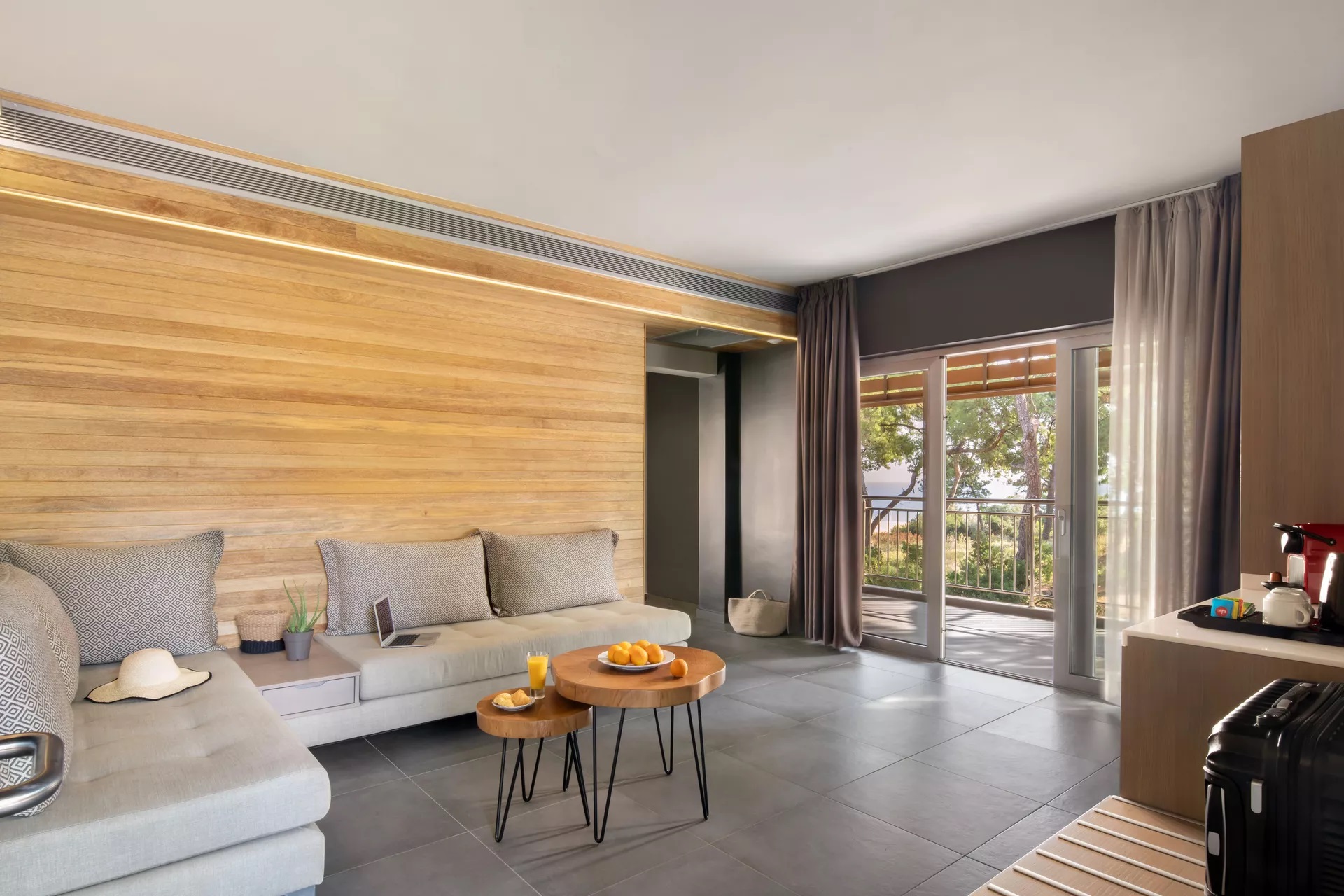 Hotel Blue Dolphin-Family suite.jpg