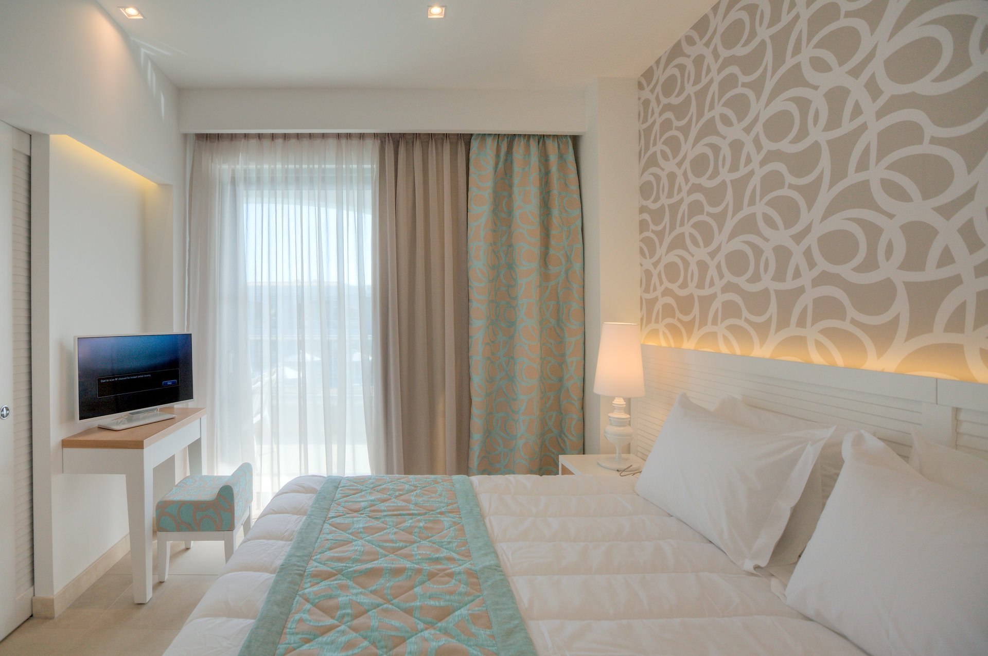 Hotel Blue Lagoon Princess junior suite 1.jpg