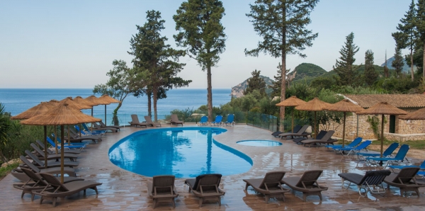 Blue Princess Beach Resort bazen.jpg