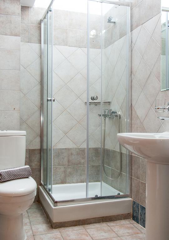 Hotel Calma Beach bathroom.jpg