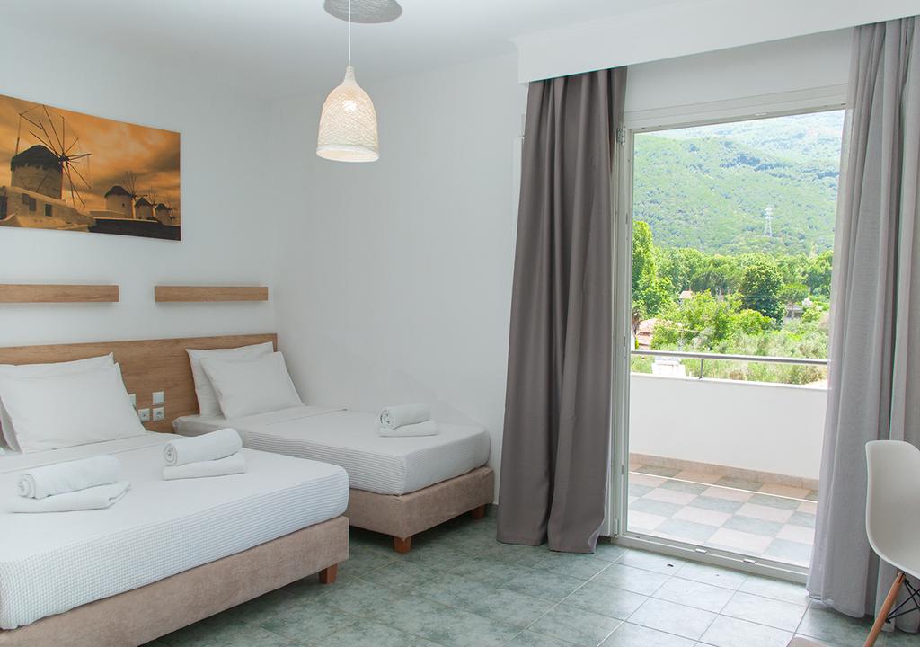 Hotel Calma Beach junior suite 2.jpg