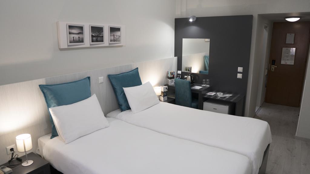 Hotel Capsis double room.jpg