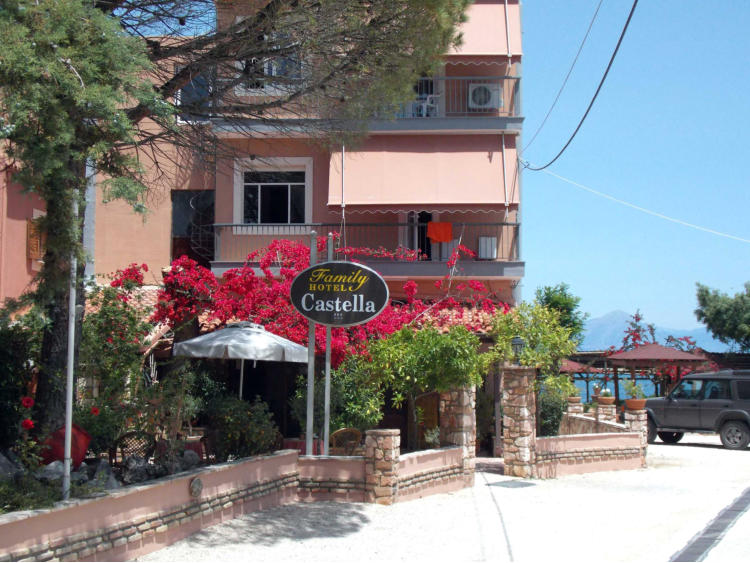 Hotel Castella Beach.jpg