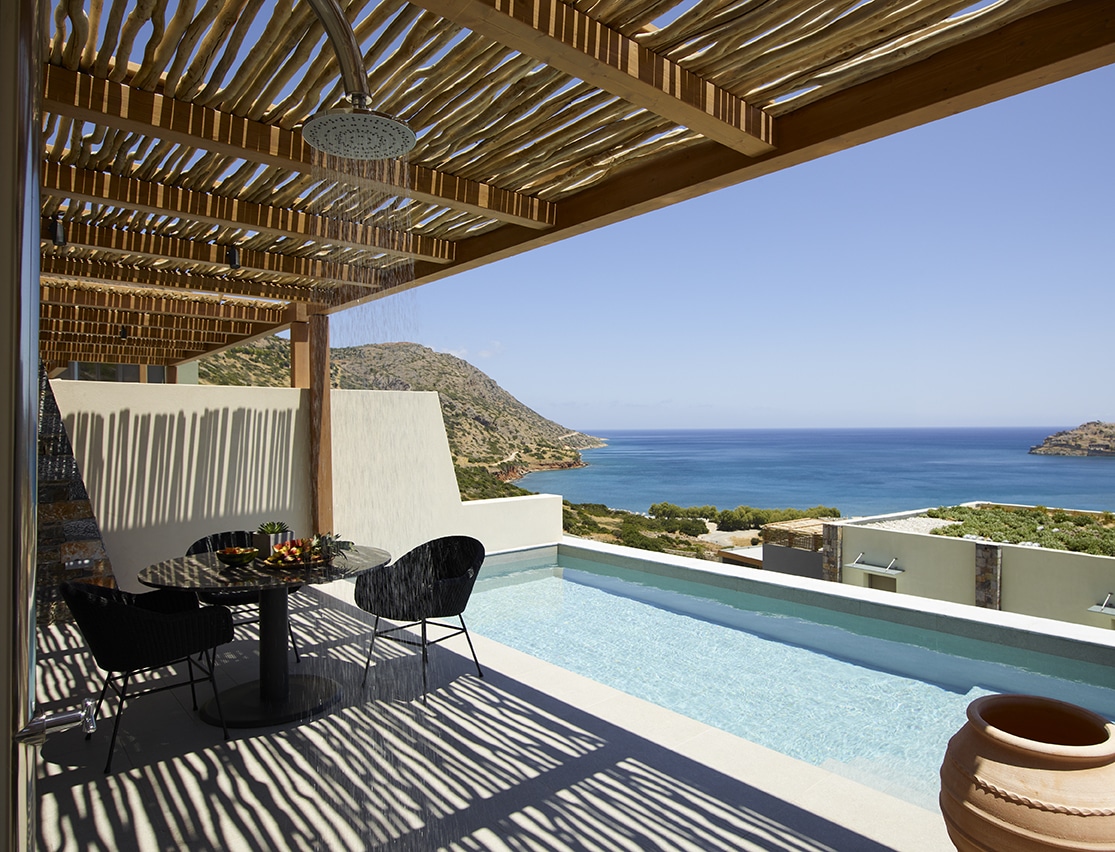 Hotel Cayo Exclusive Resort _ Spa superior room with private pool.jpg