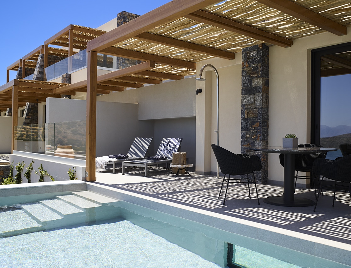 Hotel Cayo Exclusive Resort _ Spa superior suite with private heated pool 2.jpg