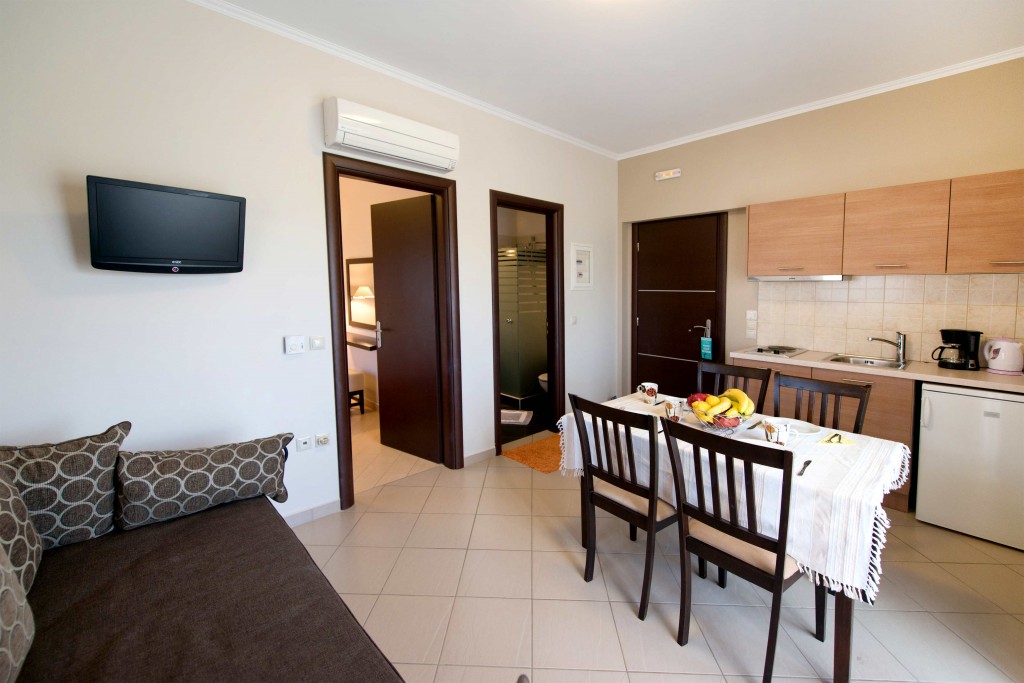 Christina studio elegance apartment 2.jpg