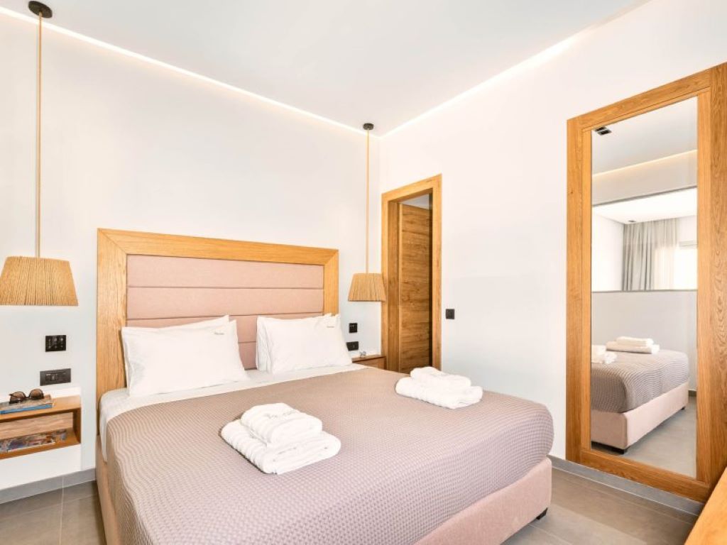 Chrousso Village Hotel-Renovirani deluxe suite.jpg
