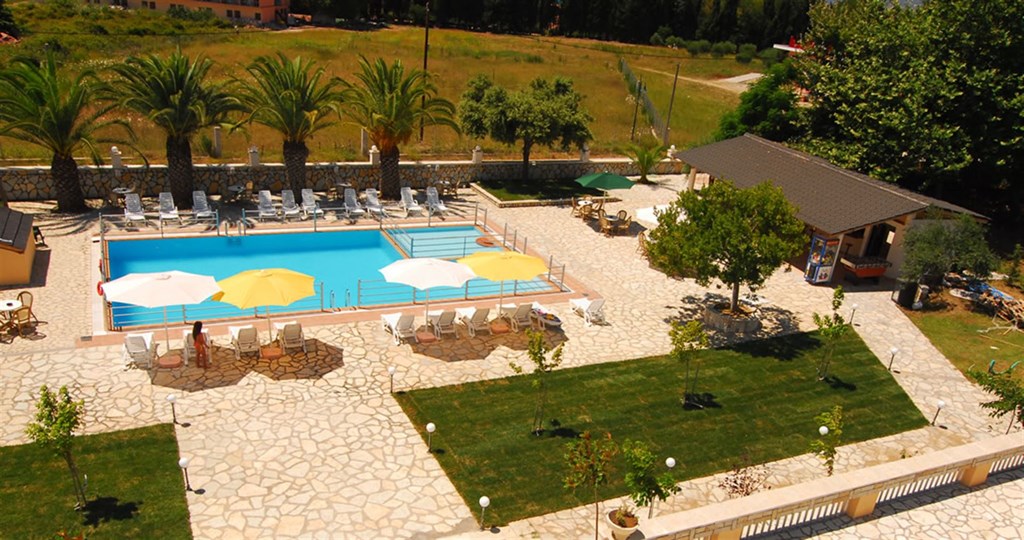 Hotel Cleopatra pool.jpg