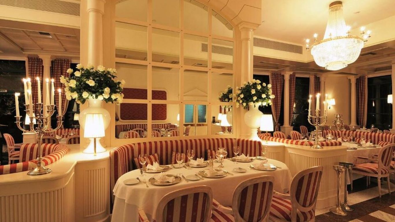 Club Hotel Loutraki-A la carte restoran.jpg