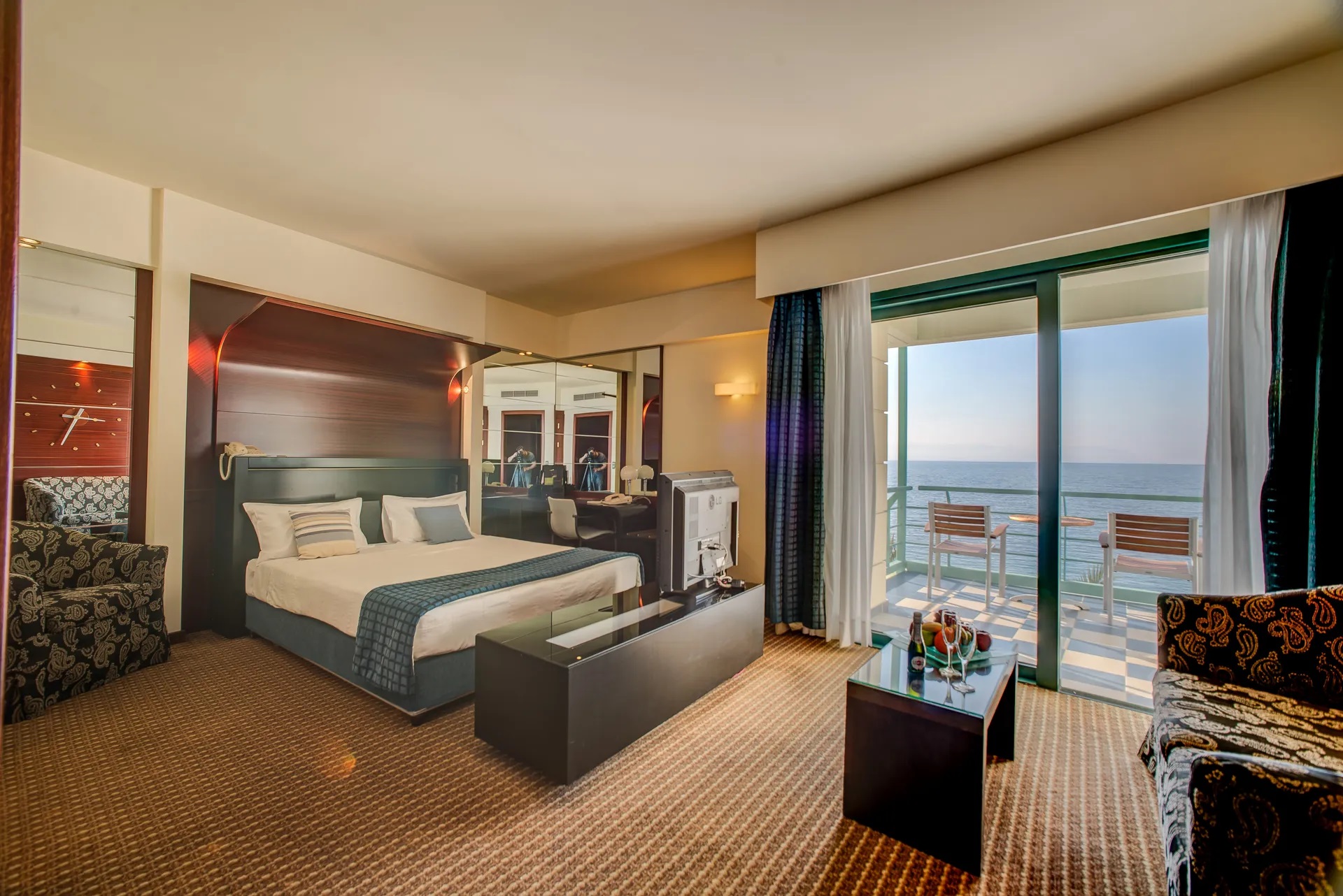Club Hotel Loutraki-Deluxe soba.jpg