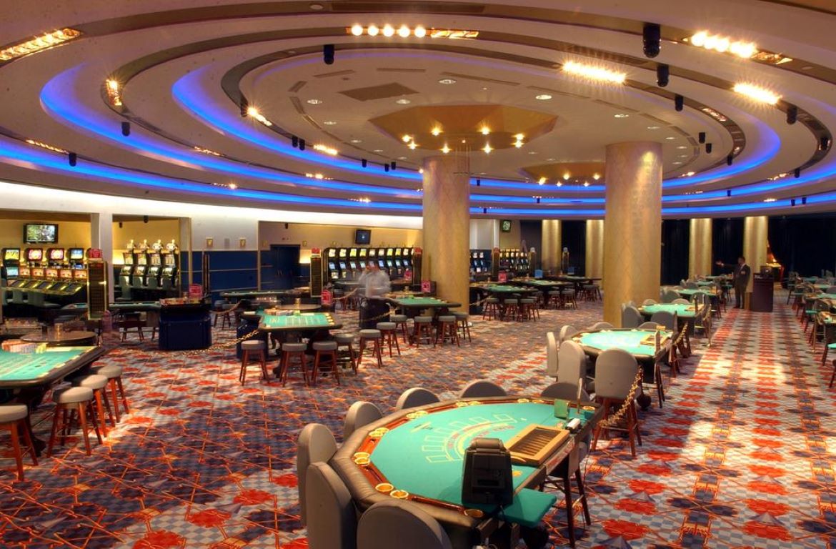 Club Hotel Loutraki-Kazino.jpg