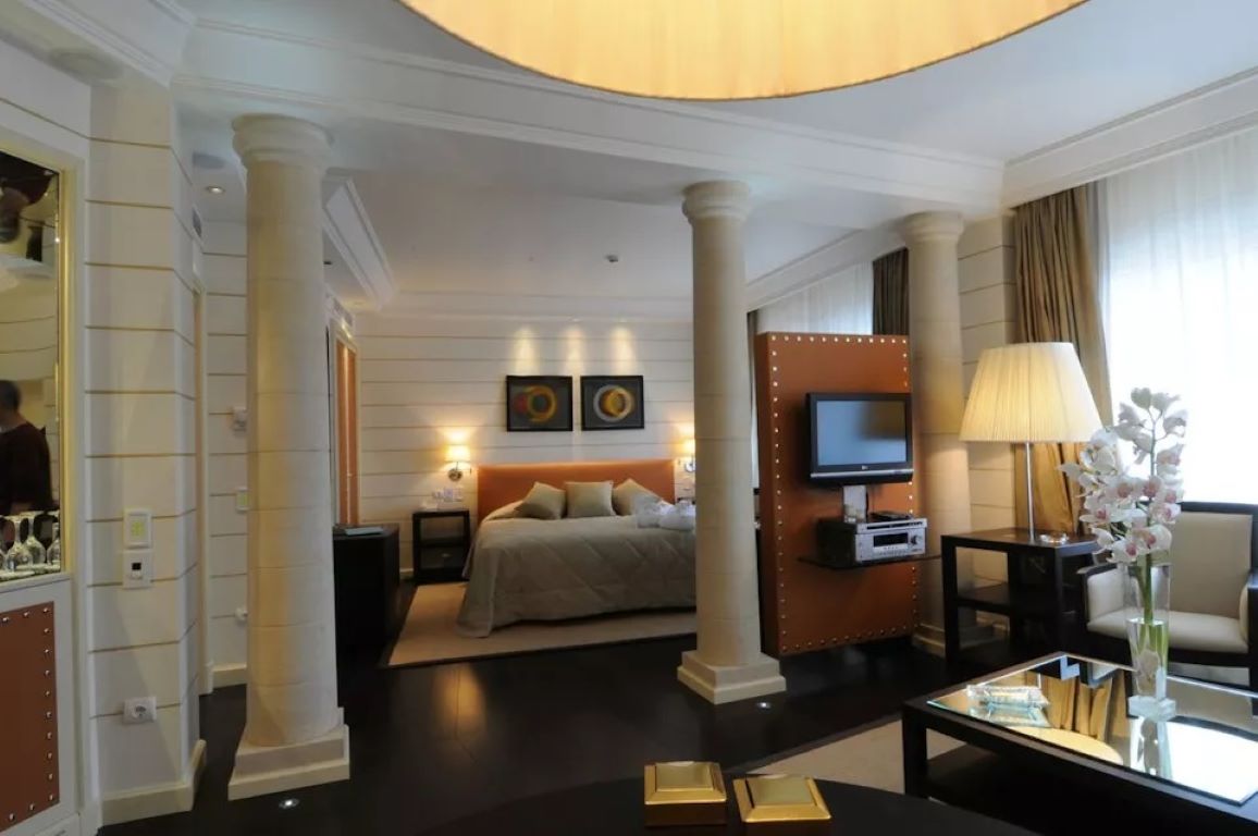 Club Hotel Loutraki-Tematski jednosoban suite.jpg
