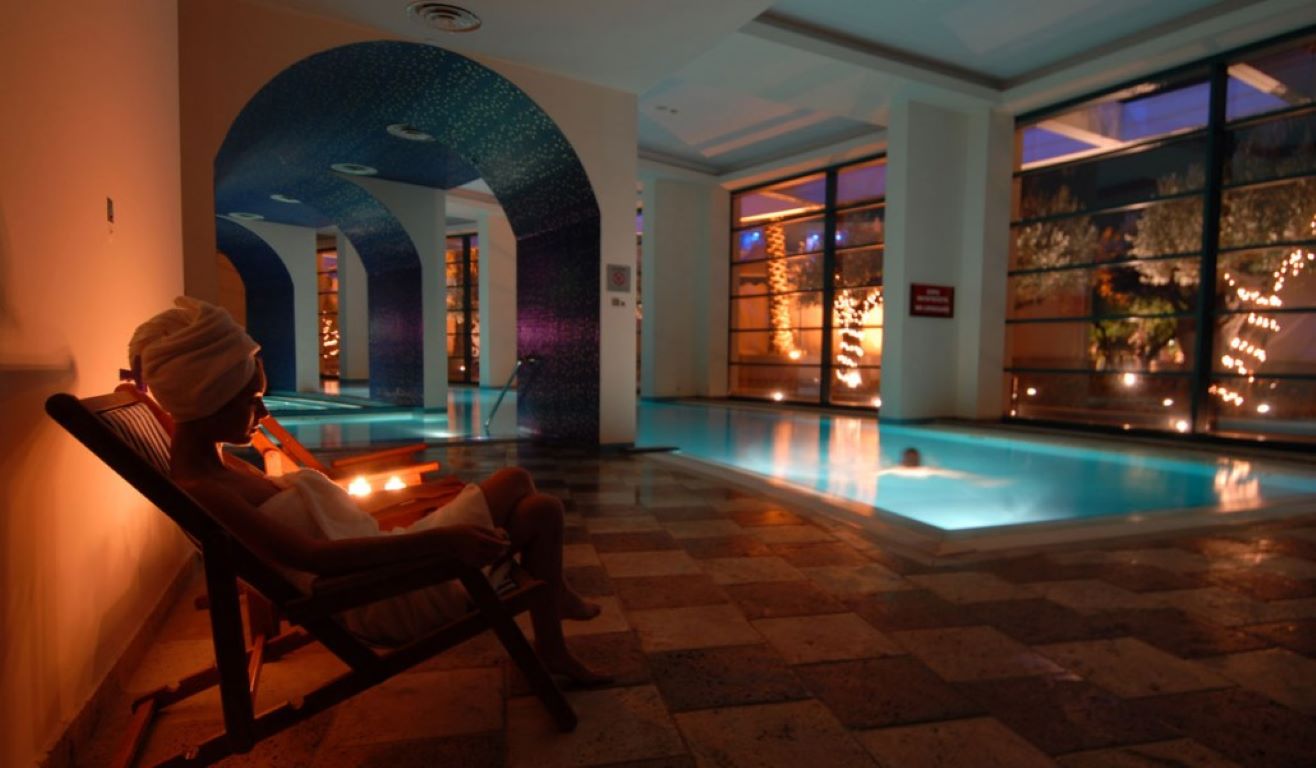 Club Hotel Loutraki-Unutrasnji bazen.jpg