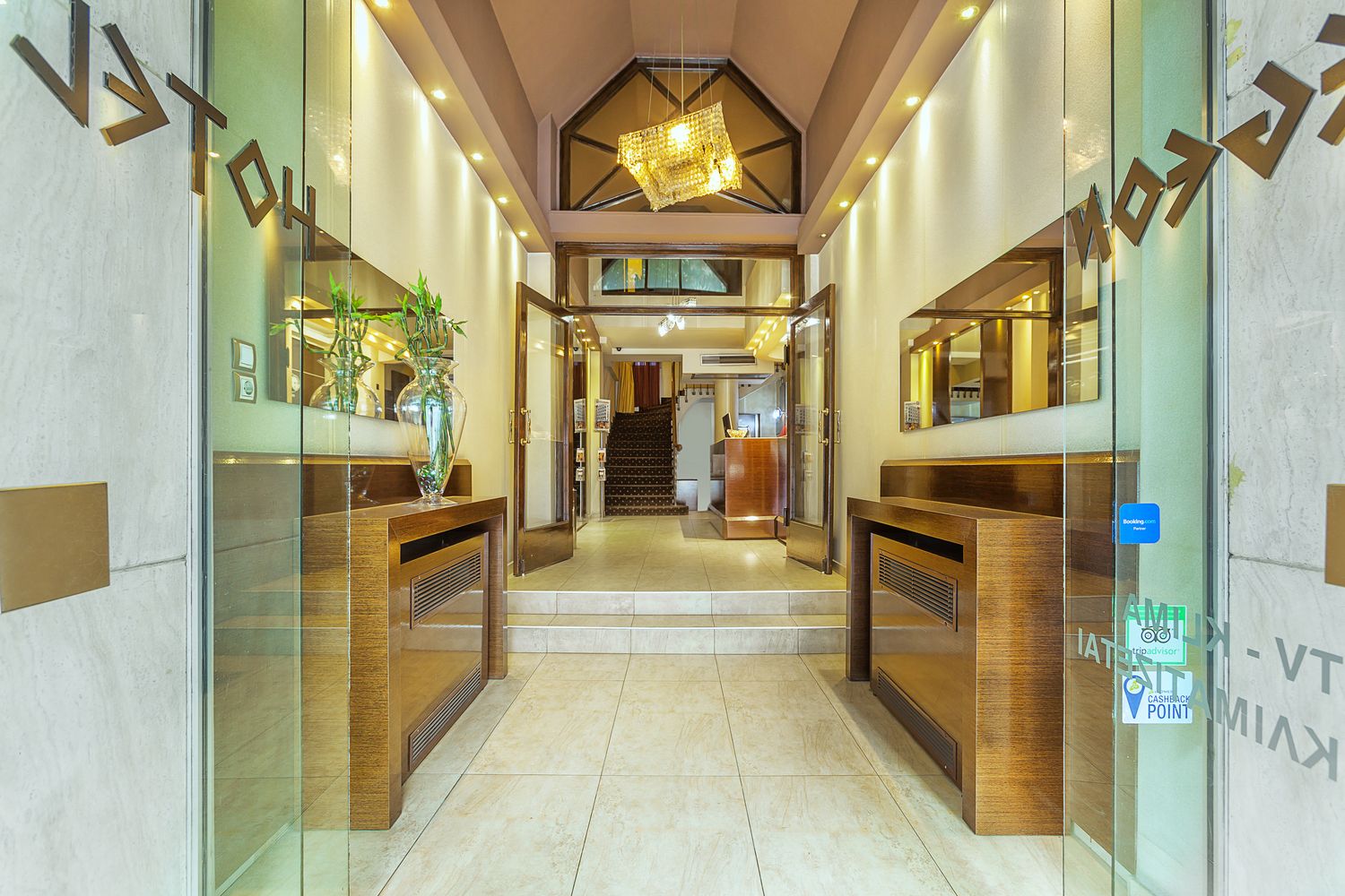 Hotel-Aegeon-lobby.jpg