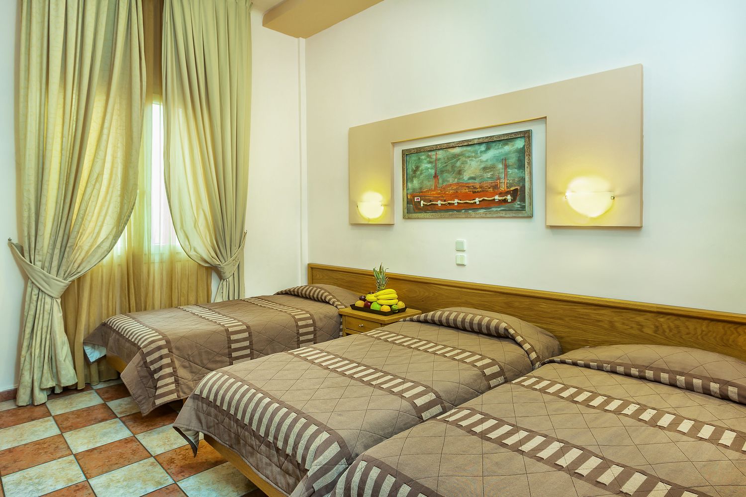 Hotel-Aegeon-triple-room.jpg