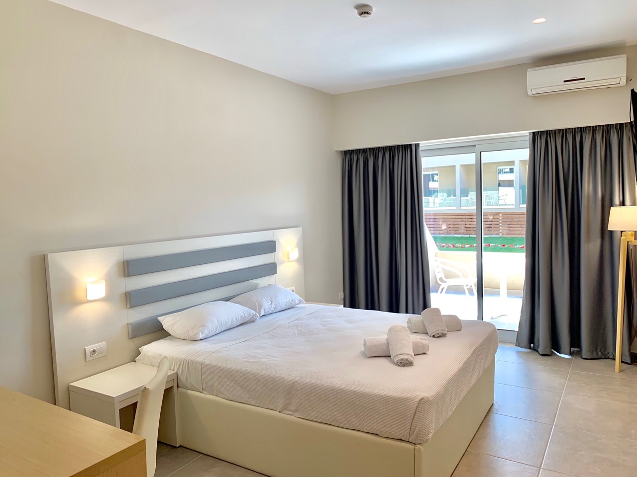 Hotel CNIC Gemini double room.jpg