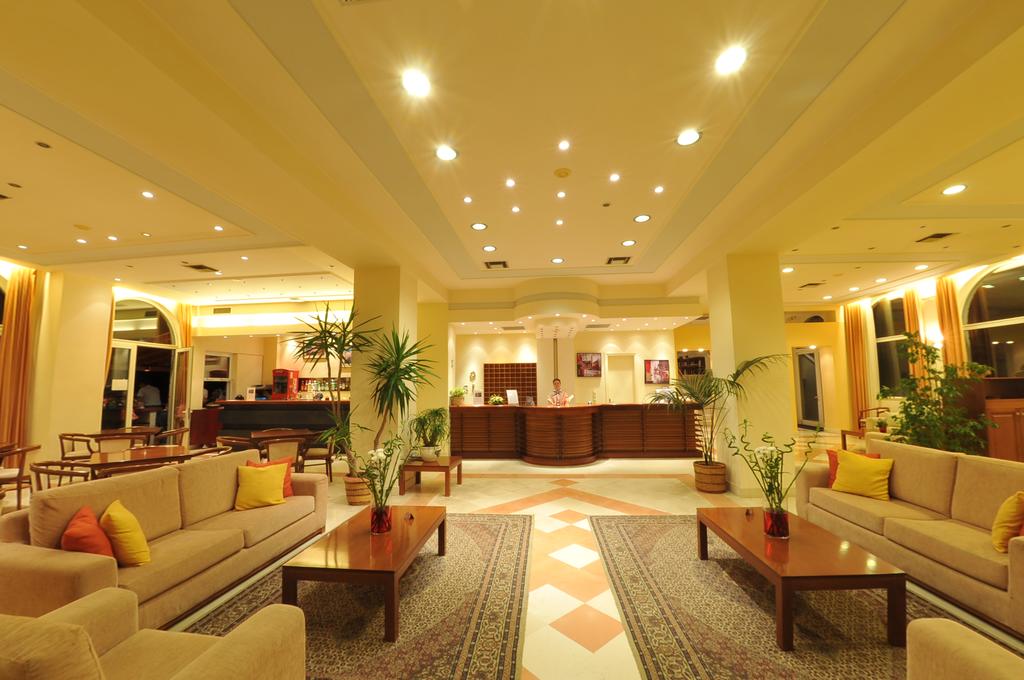 Hotel CNIC Hellinis lobby.jpg